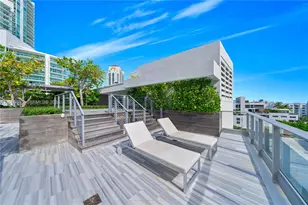 801 South Pointe Dr, Miami Beach, FL 33139 - Photo 17