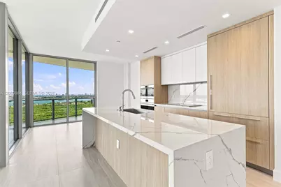 2411 Laguna Circle #2301, North Miami, FL 33181 - Photo 3