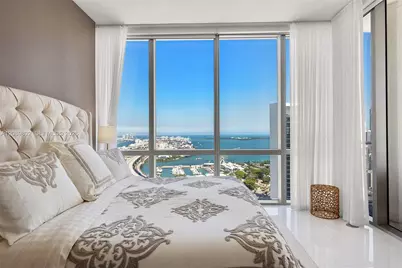 851 NE 1st Ave #3711, Miami, FL 33132 - Photo 3
