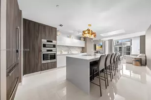 851 NE 1st Ave, Miami, FL 33132 - Photo 11