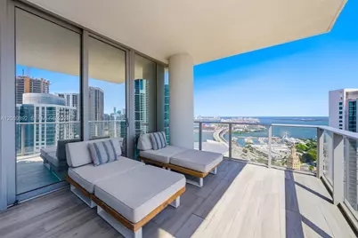 851 NE 1st Ave #3711, Miami, FL 33132 - Photo 1