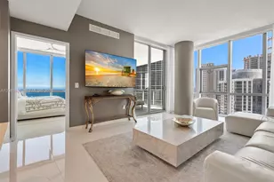 851 NE 1st Ave, Miami, FL 33132 - Photo 33
