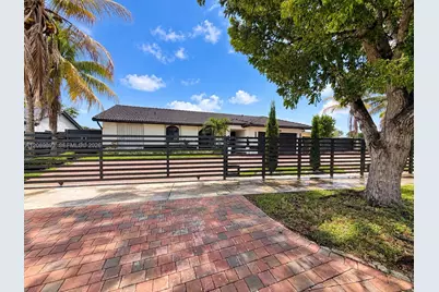 20743 SW 128 Ct, Miami, FL 33177 - Photo 3