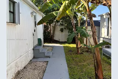 3028 SW 50th St, Dania Beach, FL 33312 - Photo 9