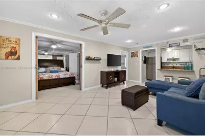 1308 Bayview Dr #2B, Fort Lauderdale, FL 33304 - Photo 9