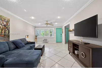 1308 Bayview Dr #2B, Fort Lauderdale, FL 33304 - Photo 11