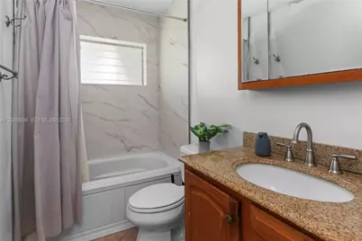 1221 NE 26th Ave, Pompano Beach, FL 33062 - Photo 15