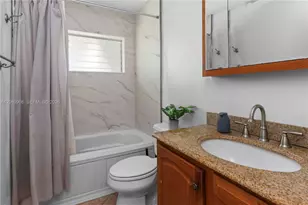 1221 NE 26th Ave, Pompano Beach, FL 33062 - Photo 15