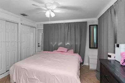 1221 NE 26th Ave, Pompano Beach, FL 33062 - Photo 13