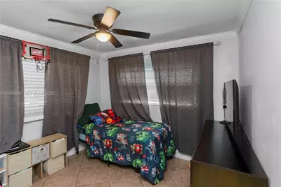 1221 NE 26th Ave, Pompano Beach, FL 33062 - Photo 11