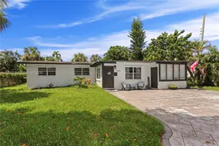 1221 NE 26th Ave, Pompano Beach, FL 33062 - Photo 1