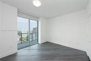 79 SW 12th St, Miami, FL 33130 - Photo 13