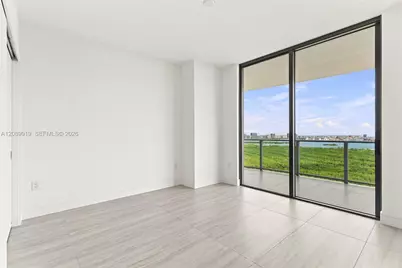 2411 Laguna Cir #2301, North Miami, FL 33181 - Photo 17