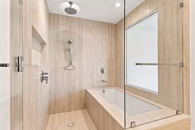 2411 Laguna Cir #2301, North Miami, FL 33181 - Photo 15