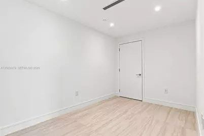 2411 Laguna Cir #2301, North Miami, FL 33181 - Photo 21