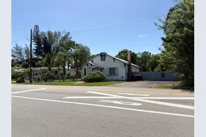 112 SE 3rd St, Hallandale Beach, FL 33009 - Photo 5