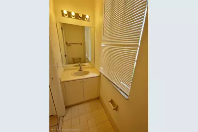 2818 SE 16th Ave #118, Homestead, FL 33035 - Photo 5