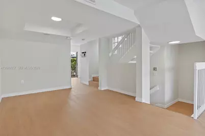8631 NW 4th Ter #1001, Miami, FL 33126 - Photo 11