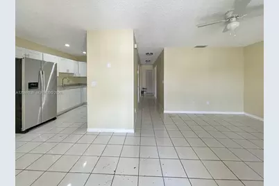 873 SW 10th St, Florida City, FL 33034 - Photo 5