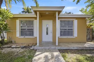 873 SW 10th St, Florida City, FL 33034 - Photo 23
