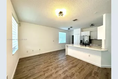 3835 SW 169th Ter #3835, Miramar, FL 33027 - Photo 9