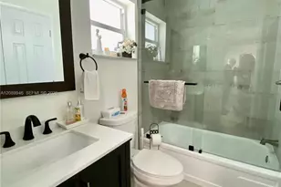 2374 SW 11th Ave, Boynton Beach, FL 33426 - Photo 5