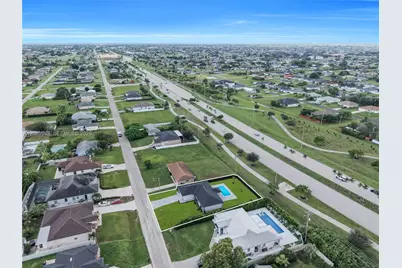2124 NE 16th Pl, Cape Coral, FL 33909 - Photo 7