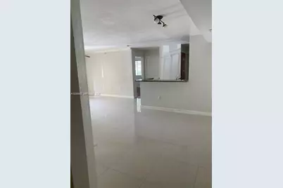 2496 Centergate Dr #201, Miramar, FL 33025 - Photo 5