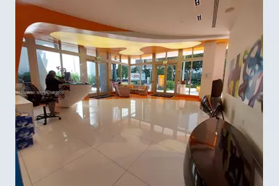 31 SE 6th St #1405, Miami, FL 33131 - Photo 9