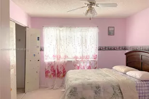 8851 SW 9th Ct, Pembroke Pines, FL 33025 - Photo 17