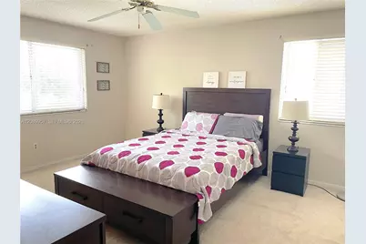 8851 SW 9th Ct, Pembroke Pines, FL 33025 - Photo 13