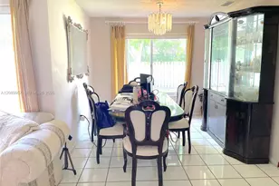 8851 SW 9th Ct, Pembroke Pines, FL 33025 - Photo 7