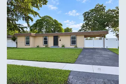 7907 NW 73rd Ter, Tamarac, FL 33321 - Photo 1
