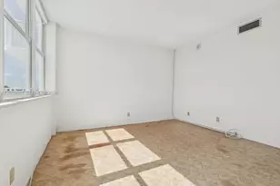 2150 Sans Souci Blvd, North Miami, FL 33181 - Photo 23