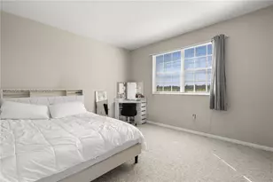 230 SW 117th Terrace, Pembroke Pines, FL 33025 - Photo 11