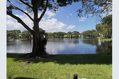 641 Cypress Lake Blvd #J18, Deerfield Beach, FL 33064 - Photo 13