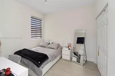 10628 W 33rd Way, Hialeah, FL 33018 - Photo 19