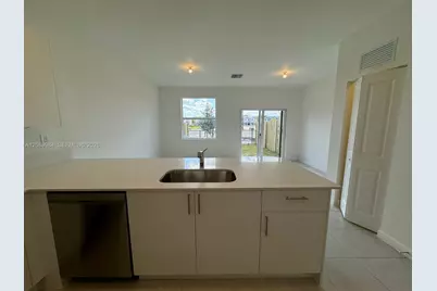 17940 SW 358th St #17940, Homestead, FL 33034 - Photo 3