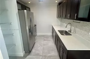 8921 NW 28th Dr, Coral Springs, FL 33065 - Photo 5