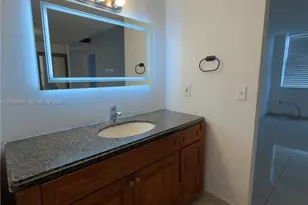 1301 NE Miami Gardens Dr, Miami, FL 33179 - Photo 7