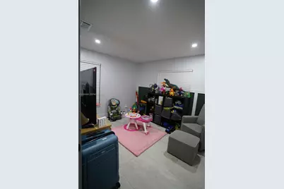 8501 NW 53rd St, Lauderhill, FL 33351 - Photo 7