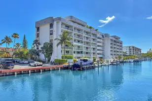 1650 NE 115th St, Miami, FL 33181 - Photo 3