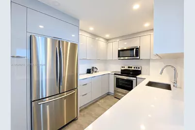 100 Bayview Dr #1506, Sunny Isles Beach, FL 33160 - Photo 7