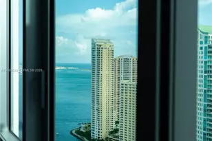 300 S Biscayne Blvd, Miami, FL 33131 - Photo 5
