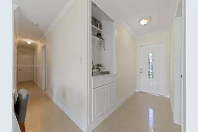 8530 NW 179th St, Hialeah, FL 33015 - Photo 15