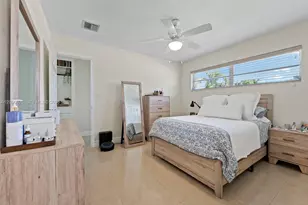 8530 NW 179th St, Hialeah, FL 33015 - Photo 5