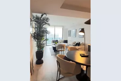 55 SW 9th St #3505, Miami, FL 33130 - Photo 5