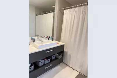 55 SW 9th St #3505, Miami, FL 33130 - Photo 9