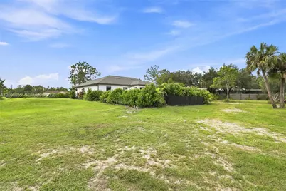 2885 41st Ave NE, Other City - In The State Of Florida, FL 34120 - Photo 31