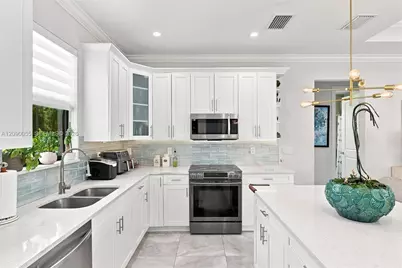 2885 41st Ave NE, Other City - In The State Of Florida, FL 34120 - Photo 13